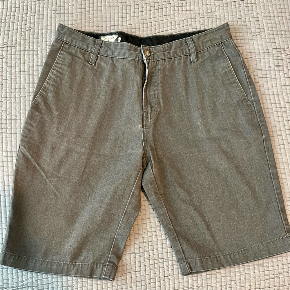 VOLCOM FRICKIN MODERN STRETCH CHINO SHORTS